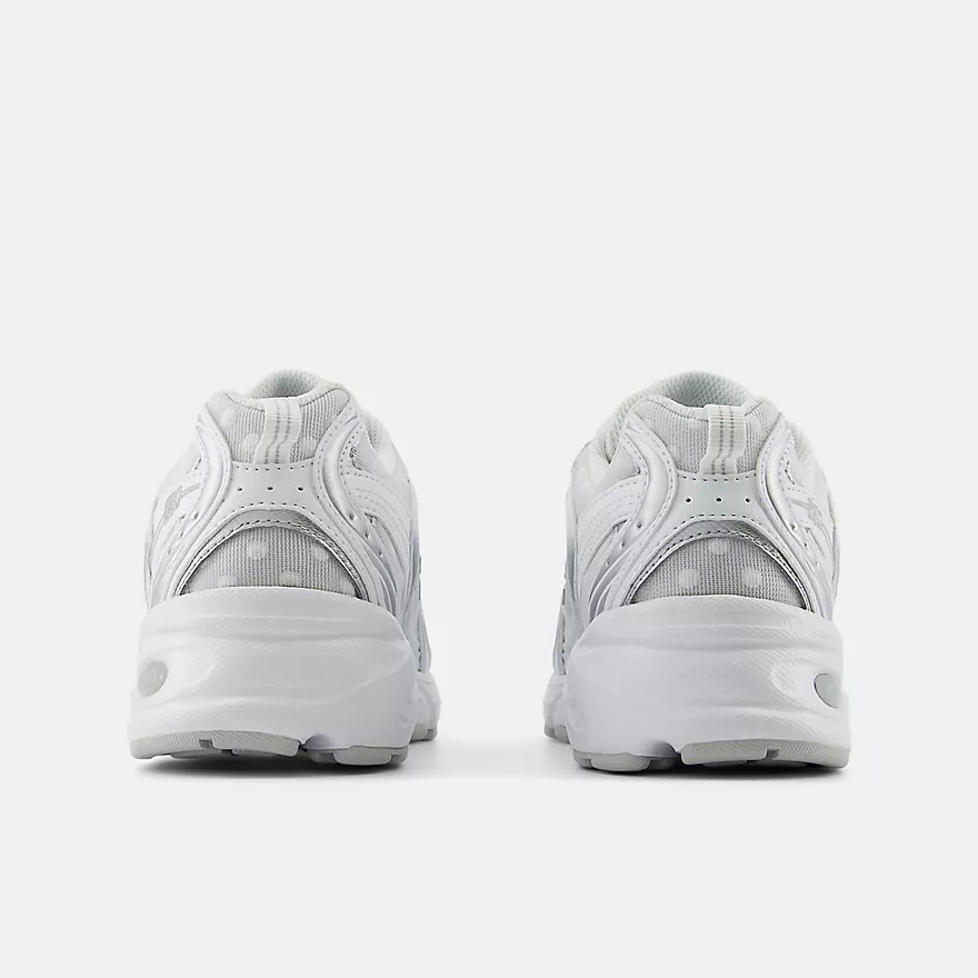 530 Sneaker - Image 8