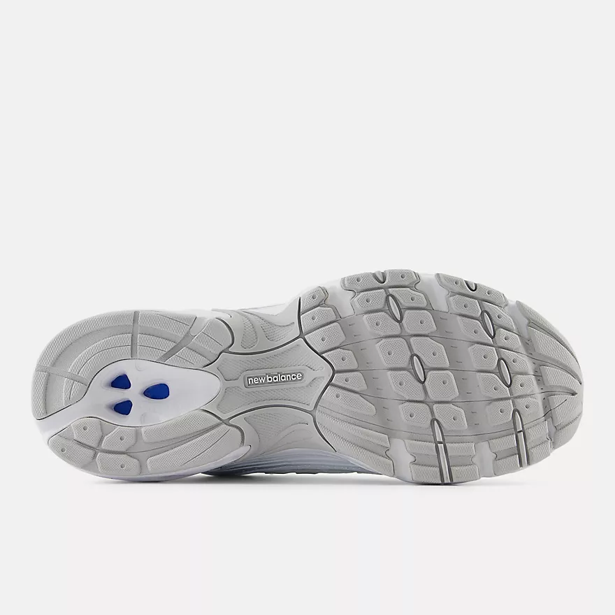 530 Sneaker - Image 9