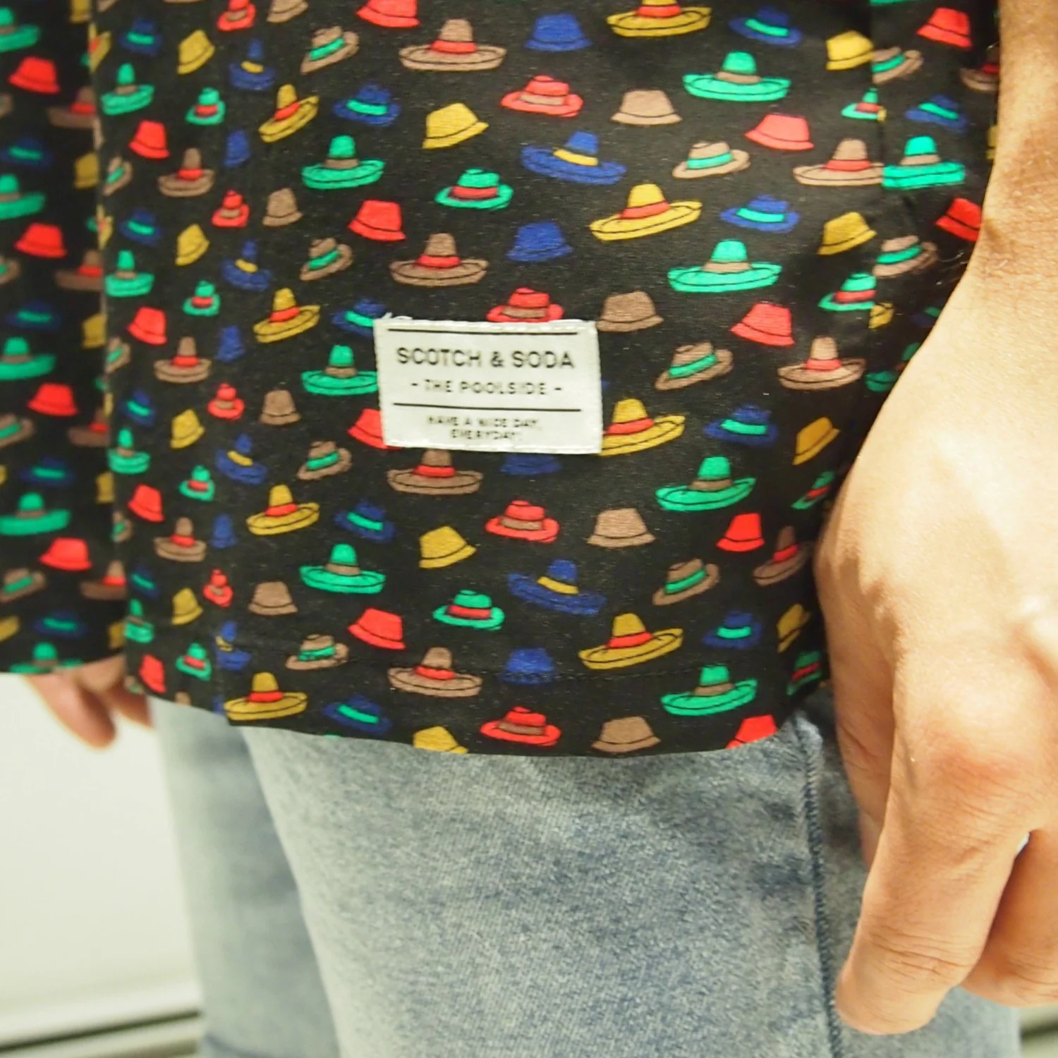 Hawaiian Hat Print Shirt - Image 2