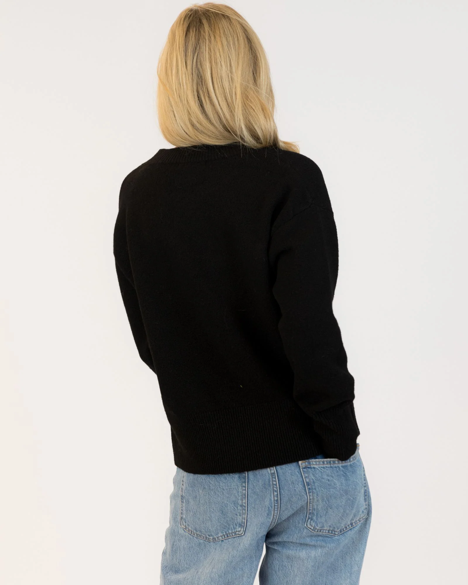 Ajax Sherpa Crewneck Pullover (Black + White) - Image 2