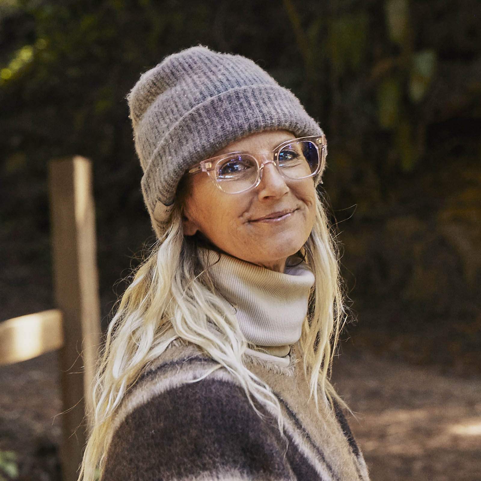 Bixby Reading Glasses (Polished Clear Pink) - Image 5