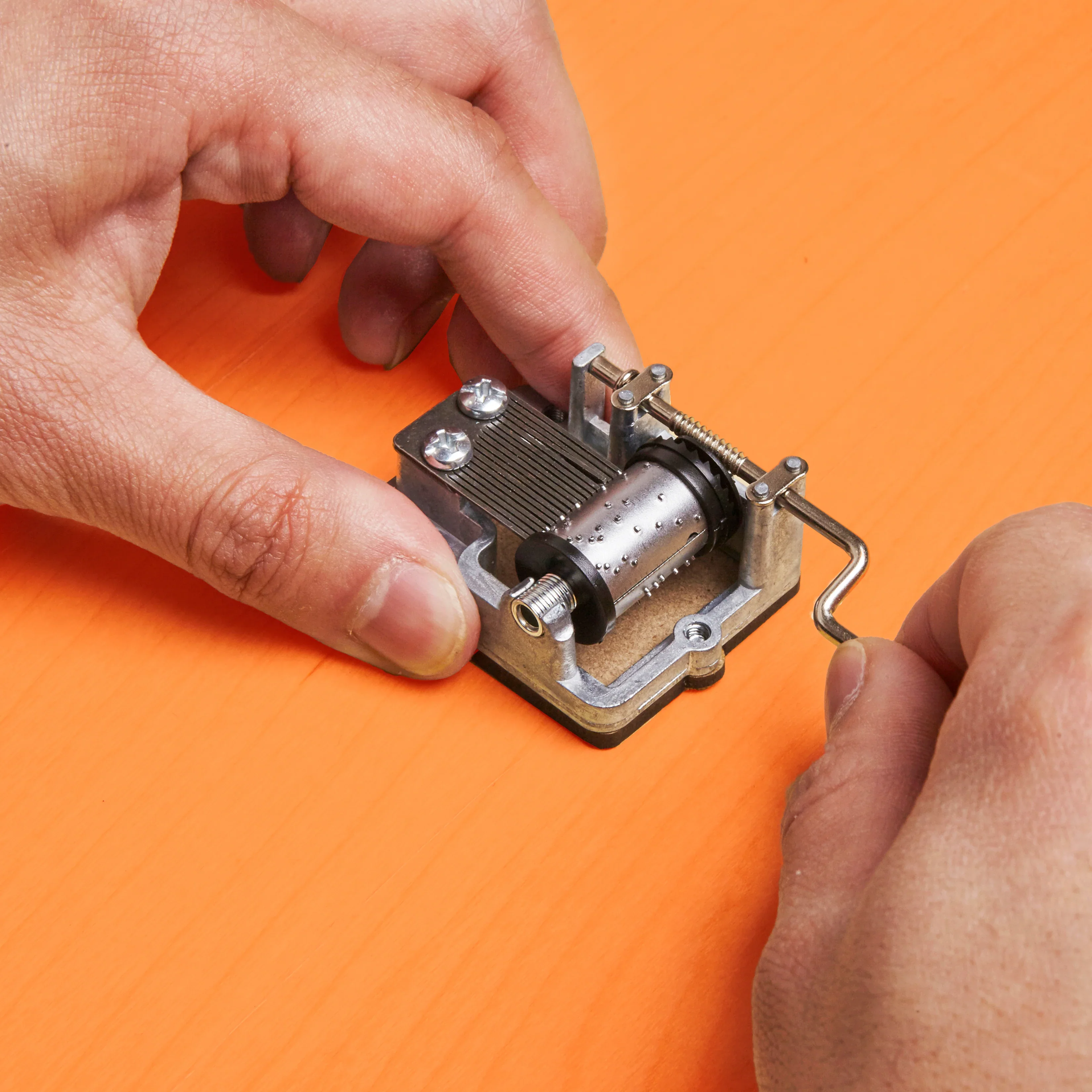 Crank Music Box (Happy Birthday) - Image 2