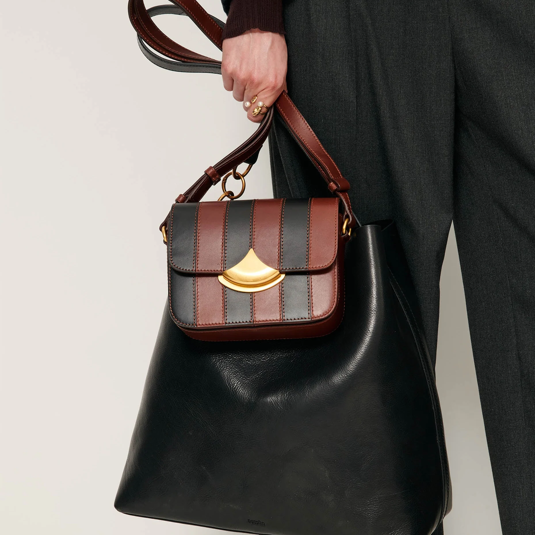 Diviluz Mimo Box Bag (Black Brown Stripes) - Image 6