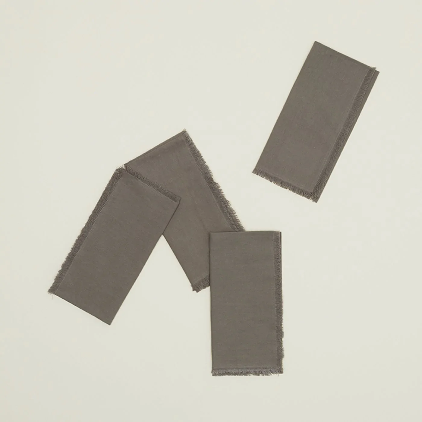 Essential Dinner Napkin Set of 4 (Dark Grey)