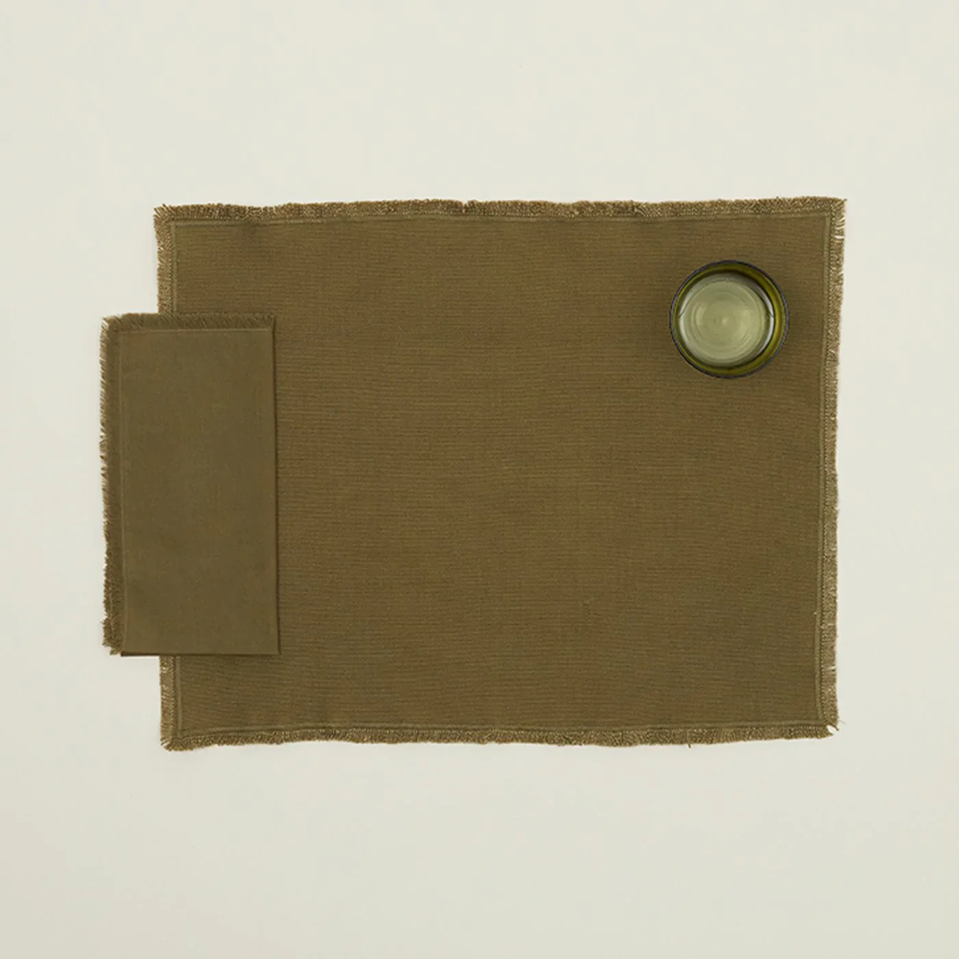 Essential Dinner Napkin Set of 4 (Olive) - Image 2