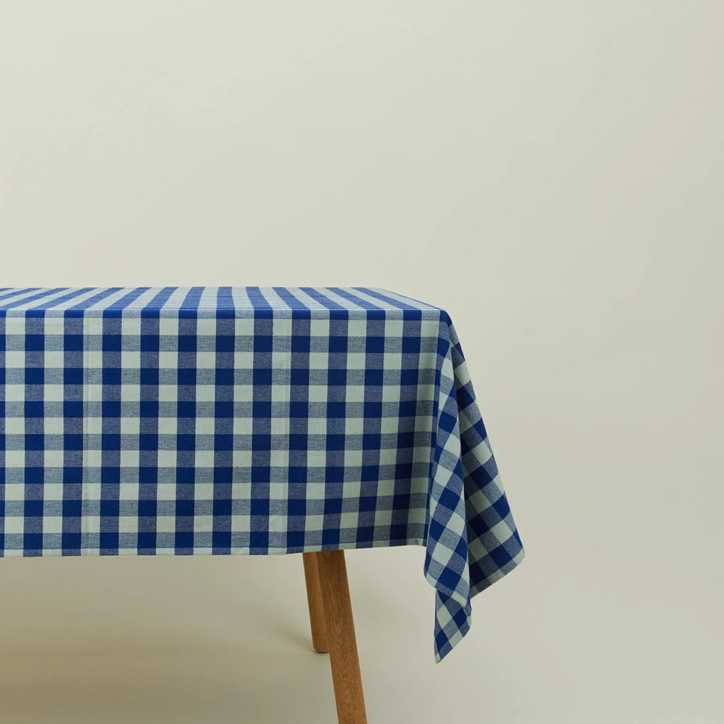 Essential Gingham Tablecloth - Image 7