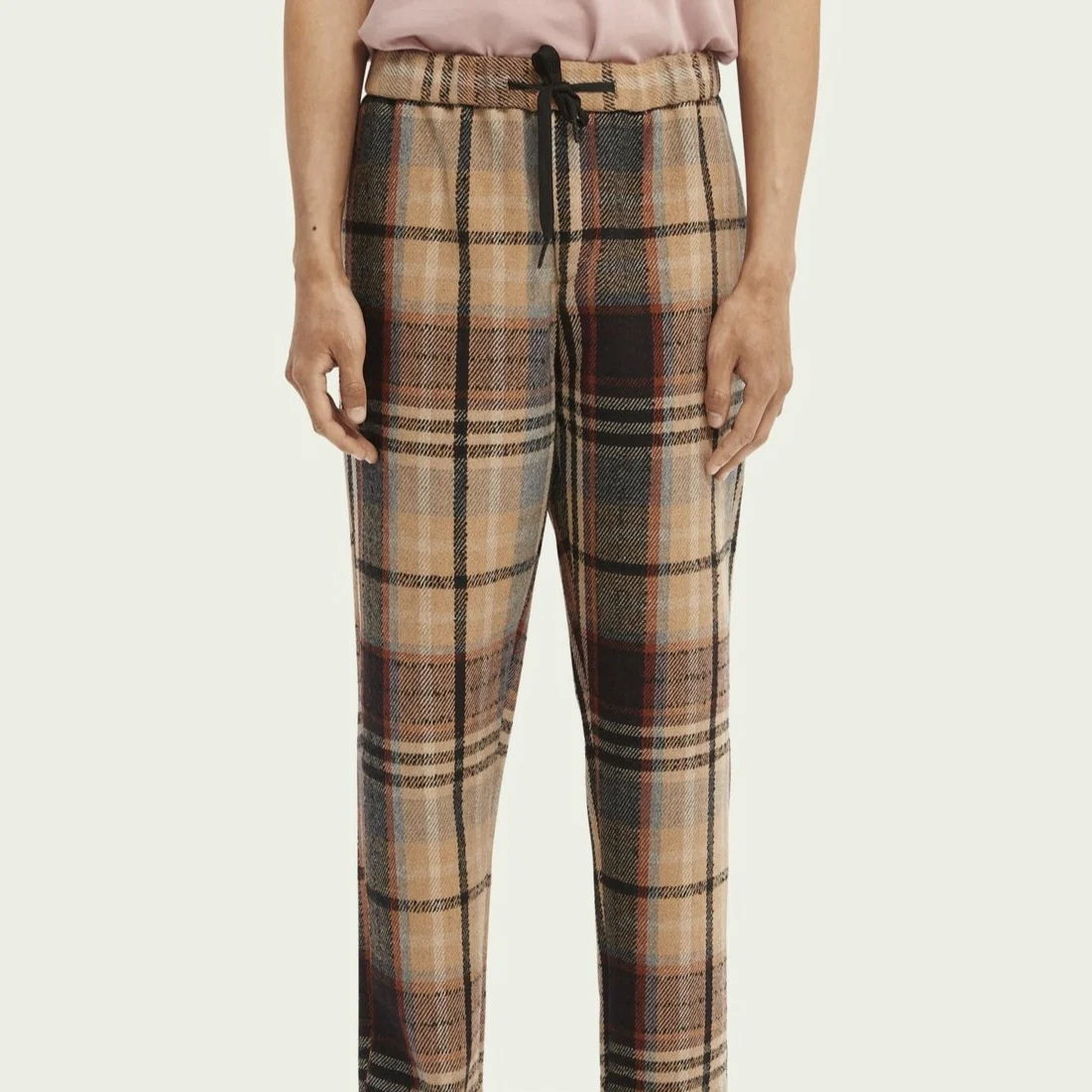 Fave Checked Tapered-Fit Jogger (Beige + Black) - Image 2