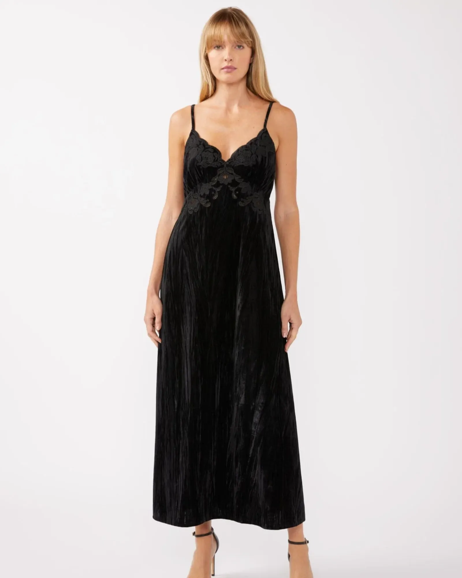 Find Me Velvet Maxi Dress (Black)