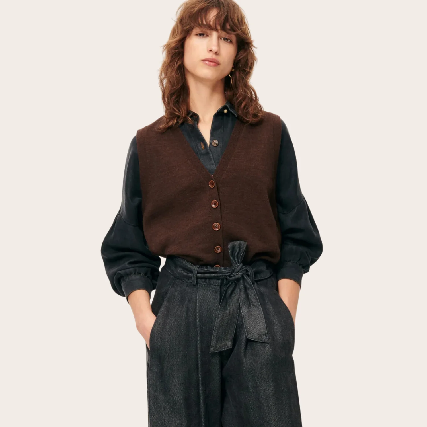 Giancarlo Sleeveless Cardigan (Coffea) - Image 5