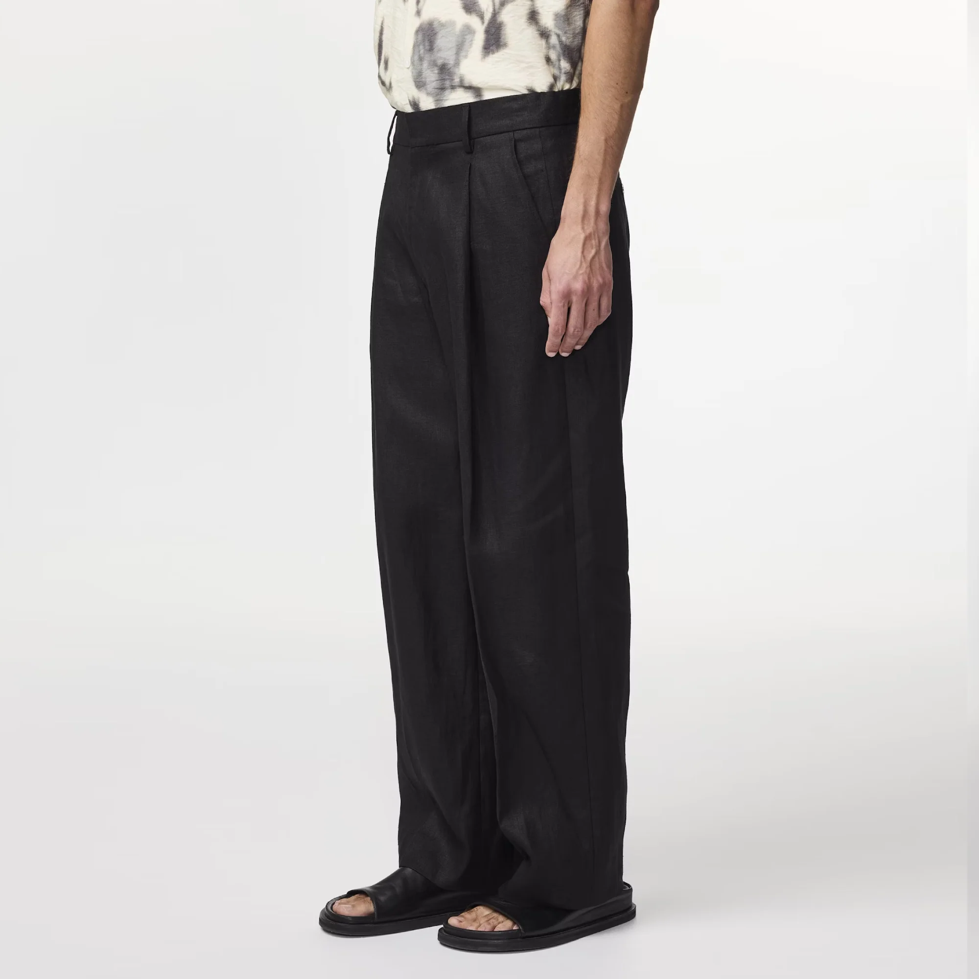 Kay 1454 Relaxed Fit Linen Trouser (Black) - Image 4