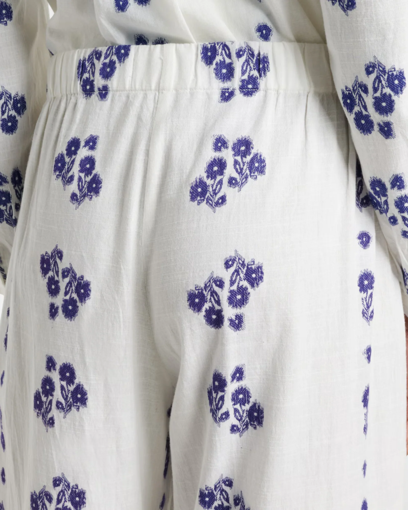 Nellie Floral Cotton Jacquard Pant (Cream + Cobalt) - Image 4
