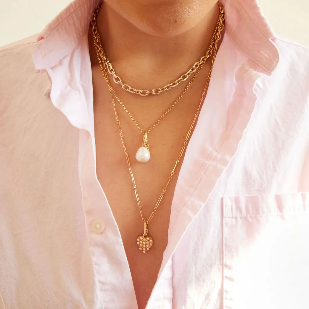 Pearl Mini Heart Charm (Vintage Gold + Cream) - Image 2