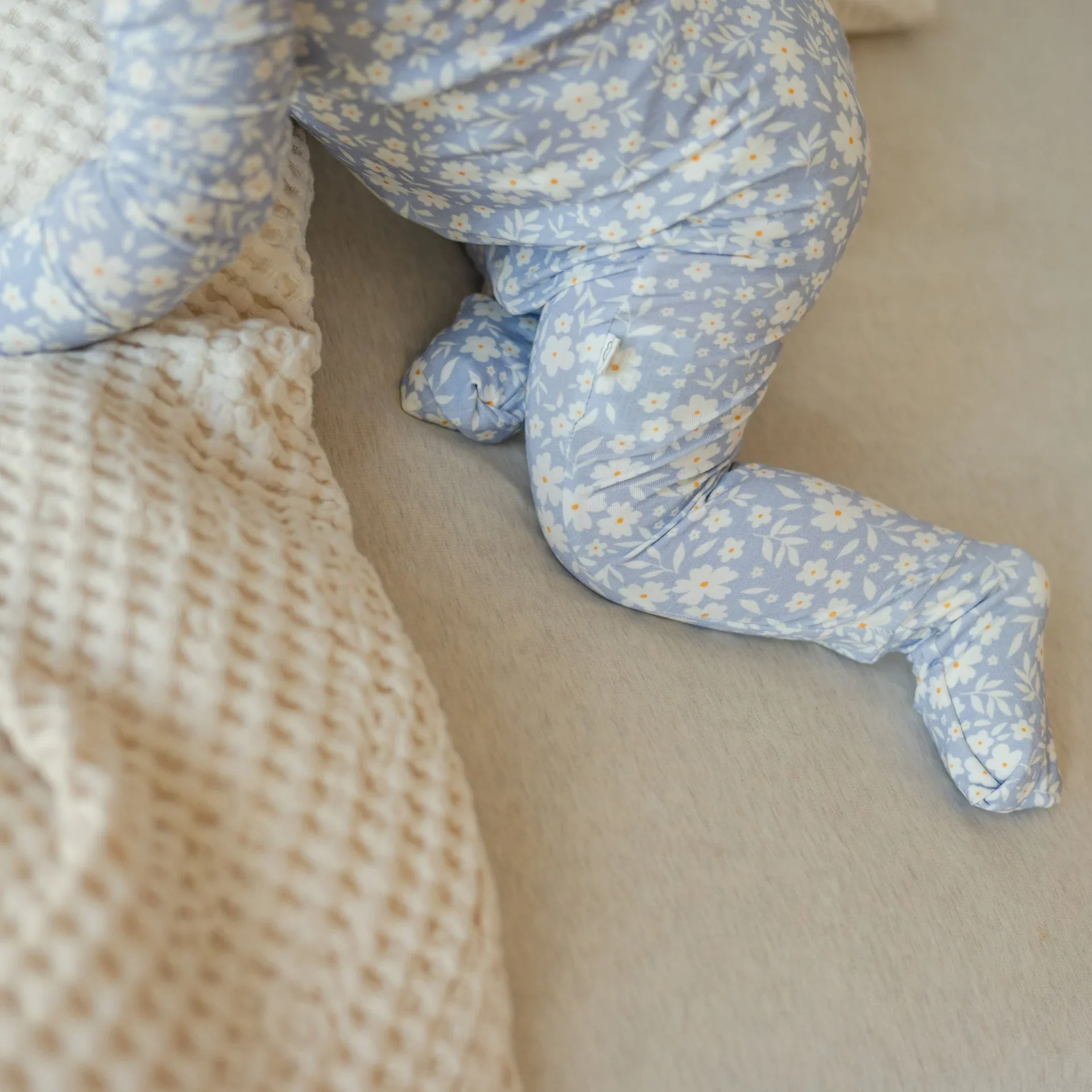 Peonies Bamboo Sleeper - Image 2