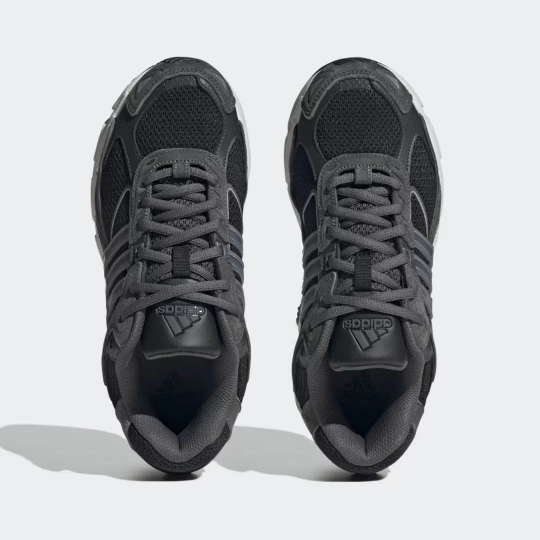 Response CL Shoes (Core Black + Grey Five + Carbon) - Image 2