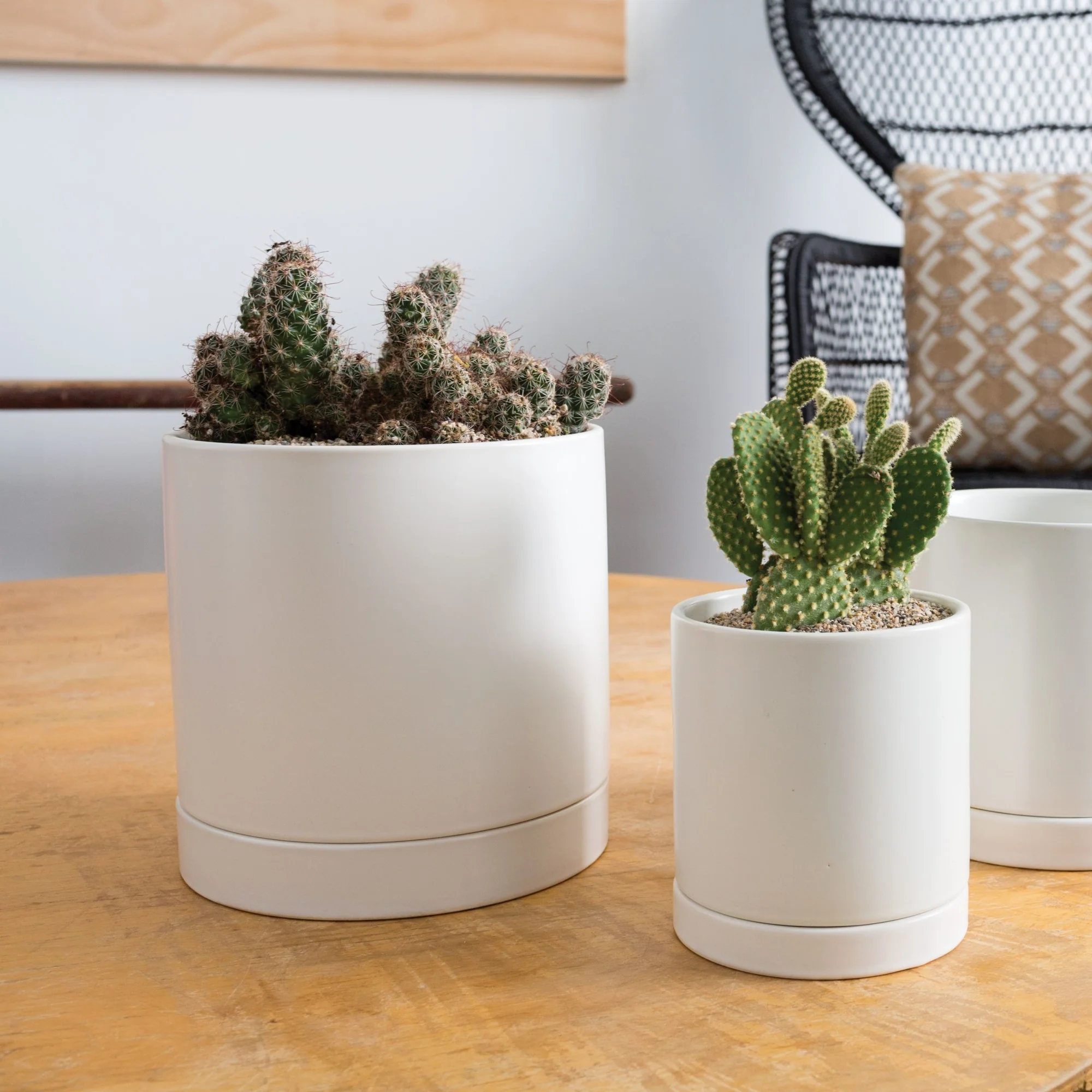 Romey Pot | White (Large) - Image 2