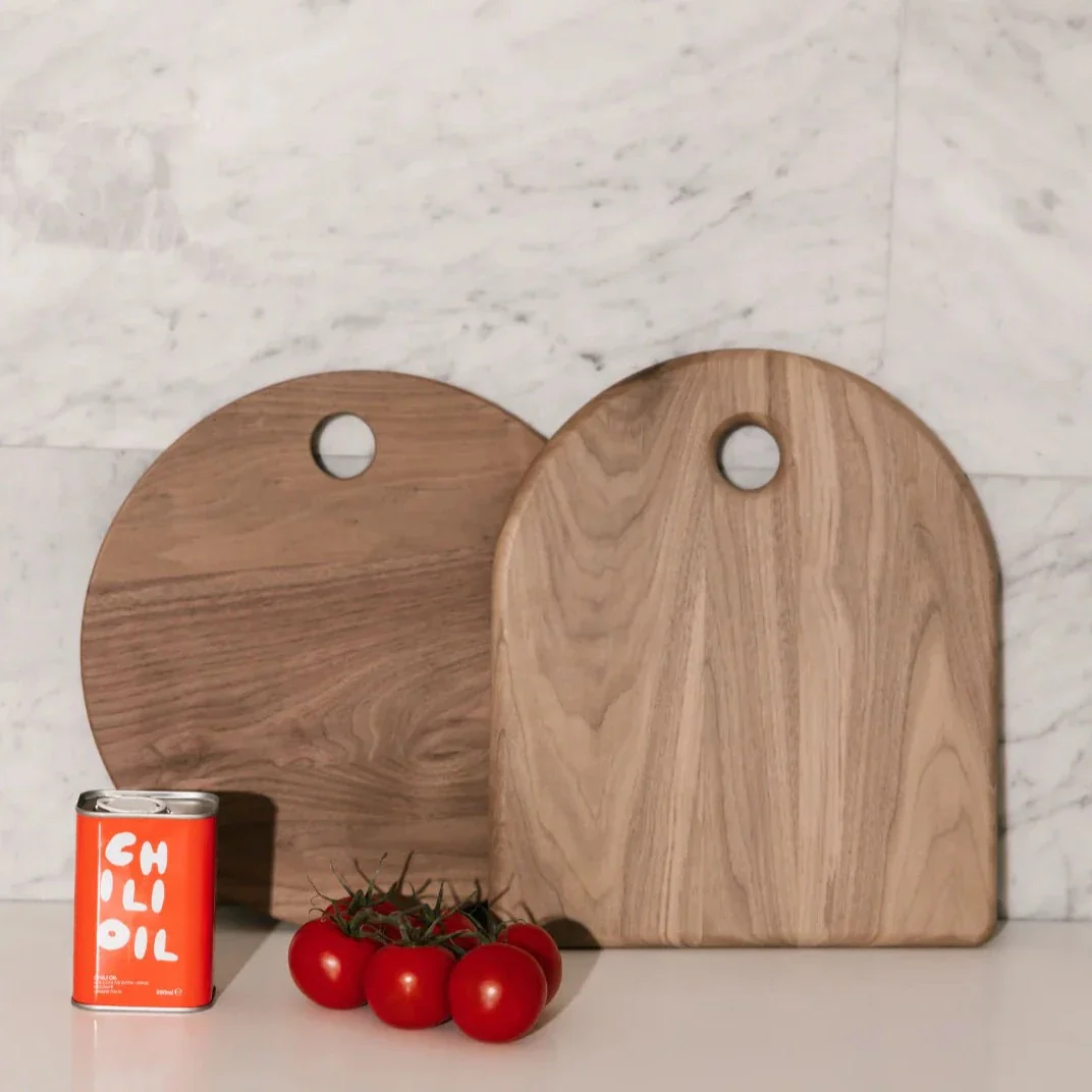 Round Cutting Board (Walnut) - Image 2