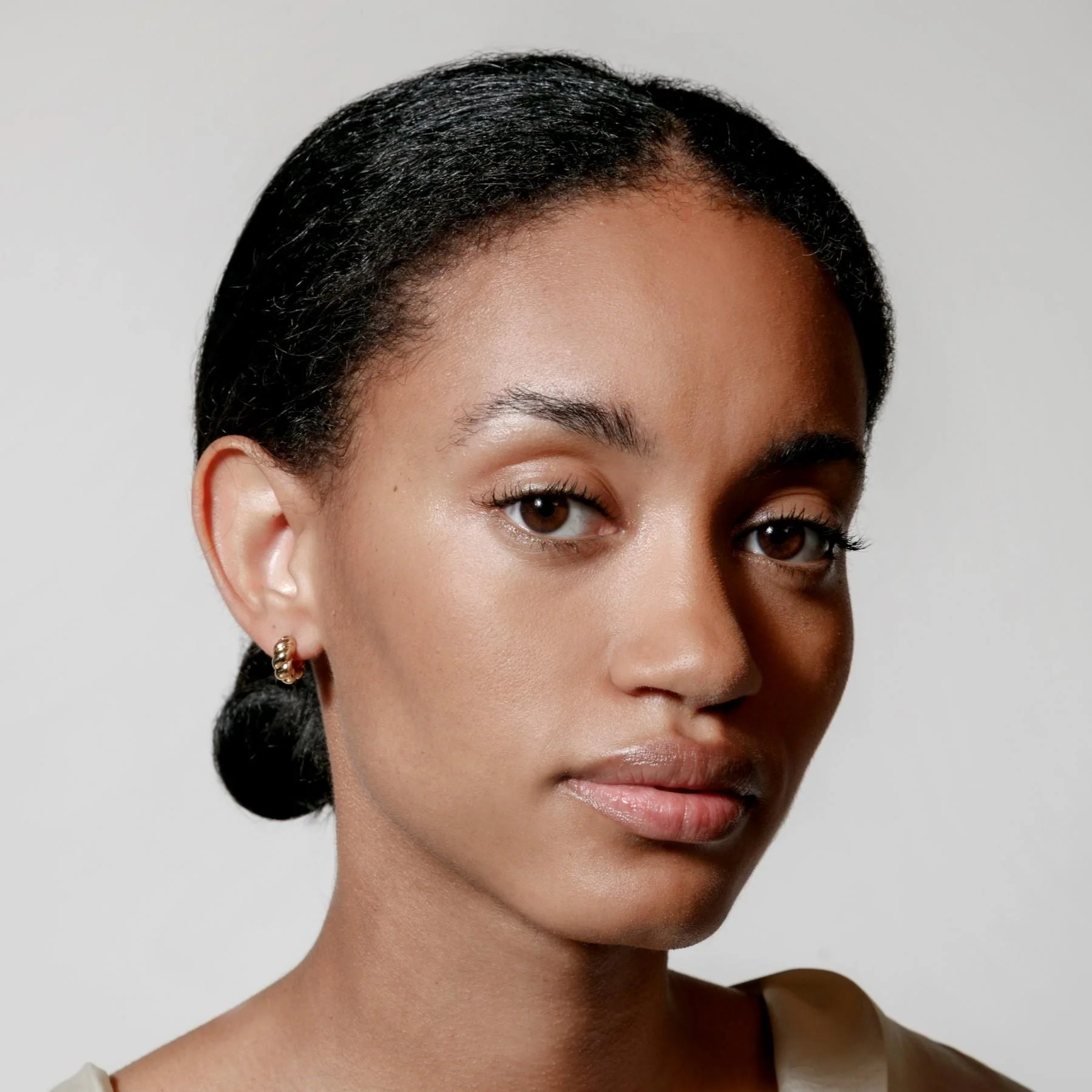 Sadie Hoops Small (14K Gold Plated) - Image 2