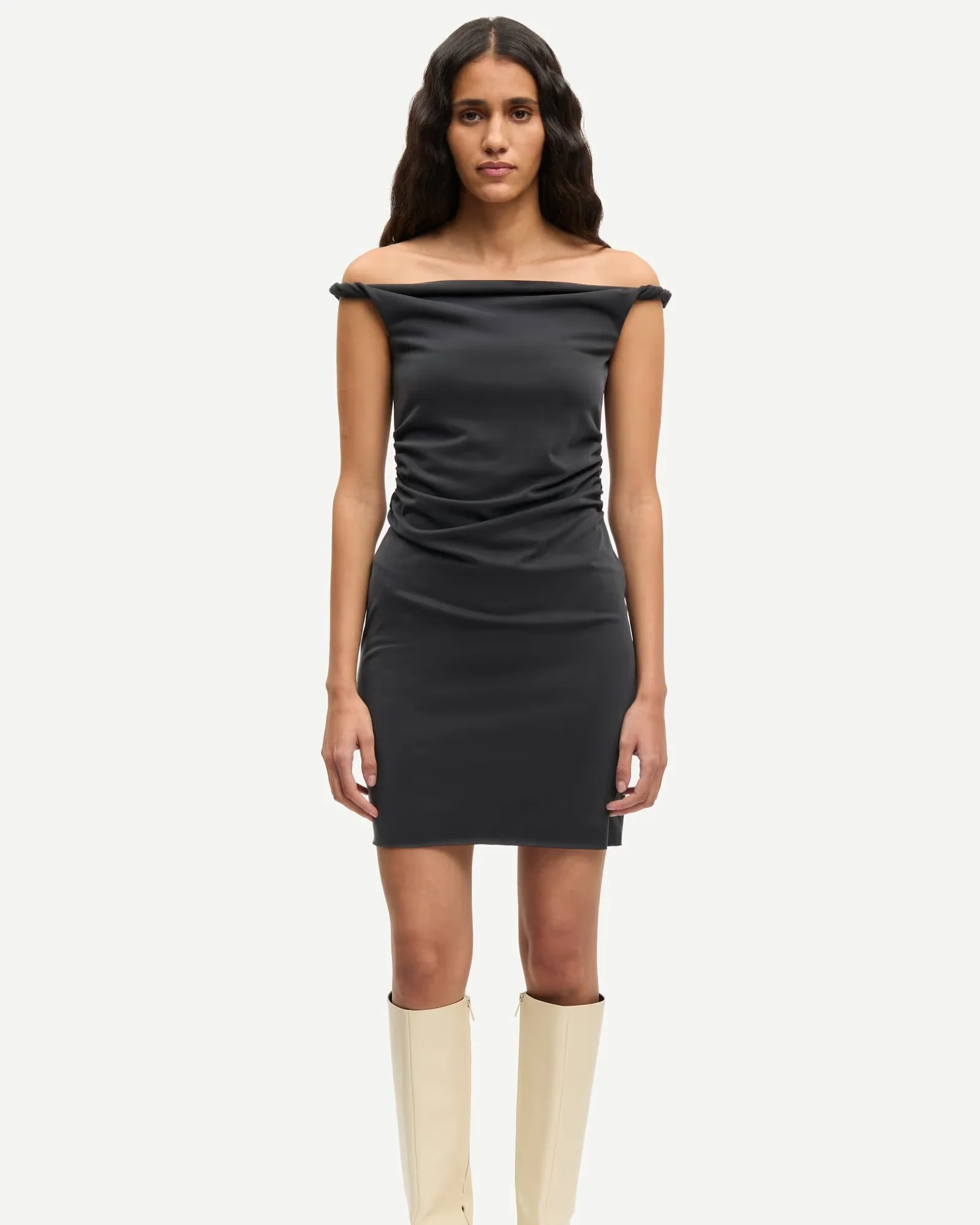 Sasusanna Dress (Black)