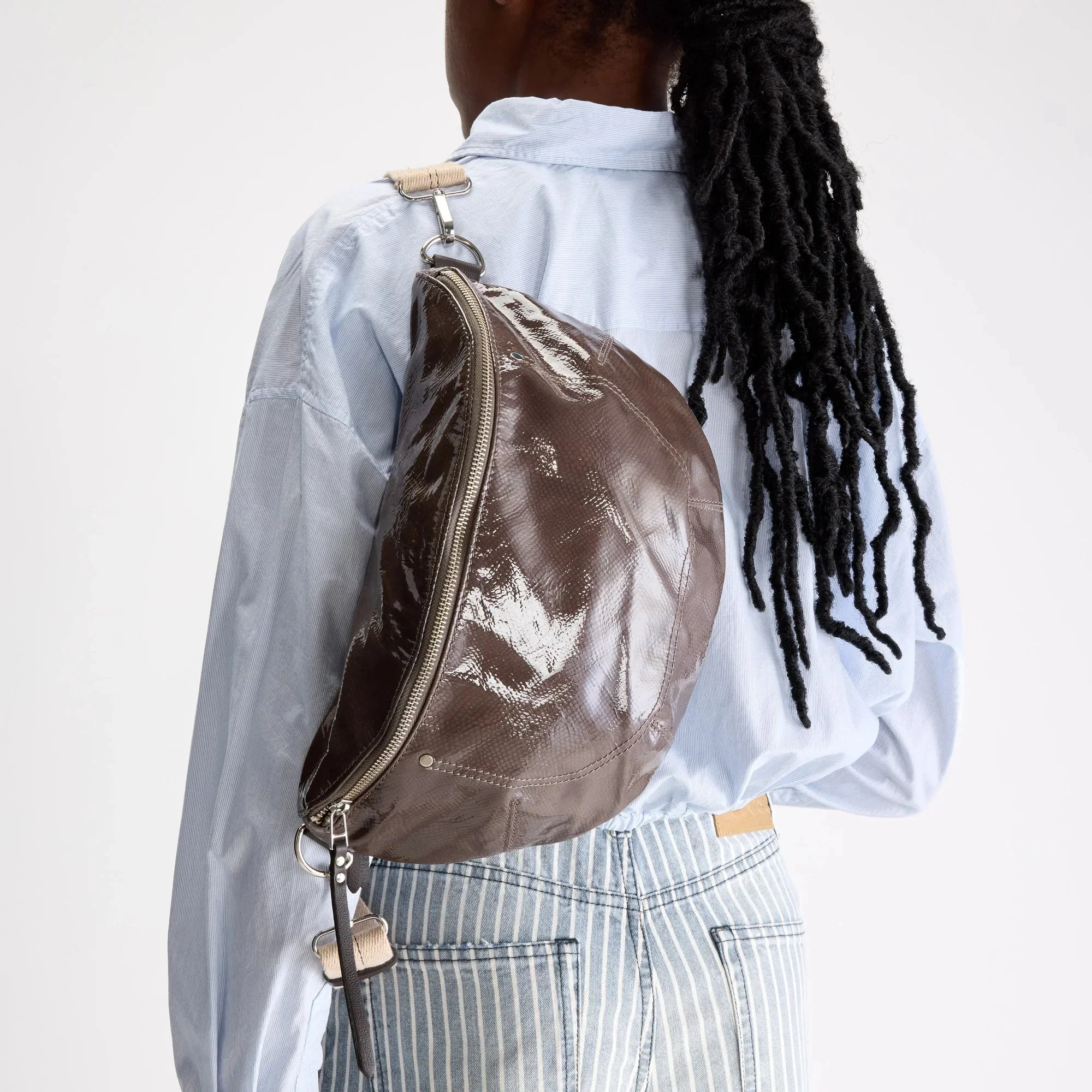 Souply Sling Bag (Iron) - Image 2