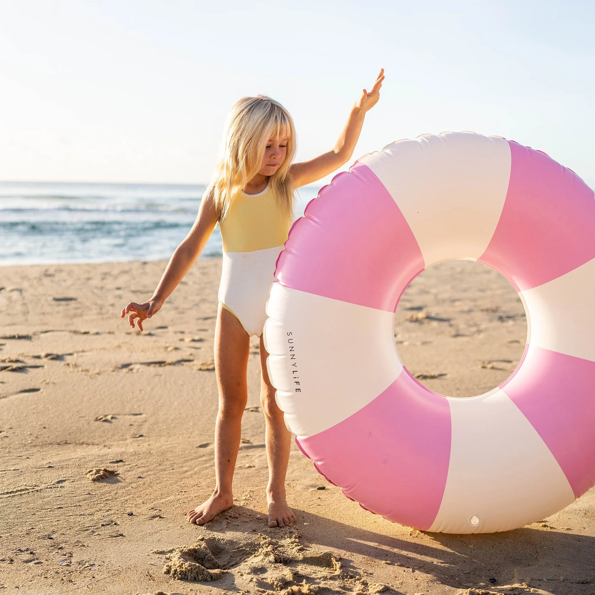 Tube Pool Ring (Bubblegum Pink) - Image 2