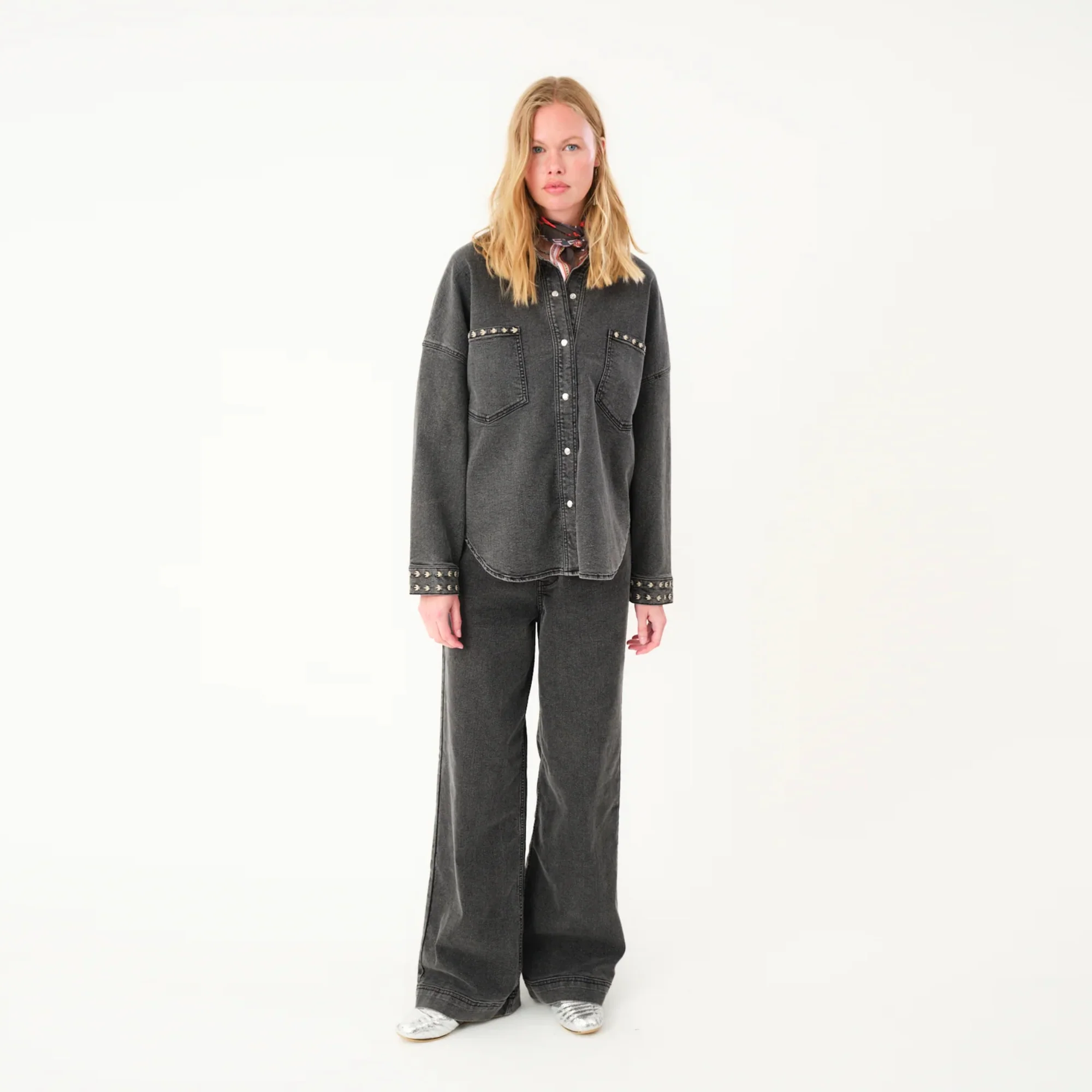 VeidaLL Shirt (Washed Black)