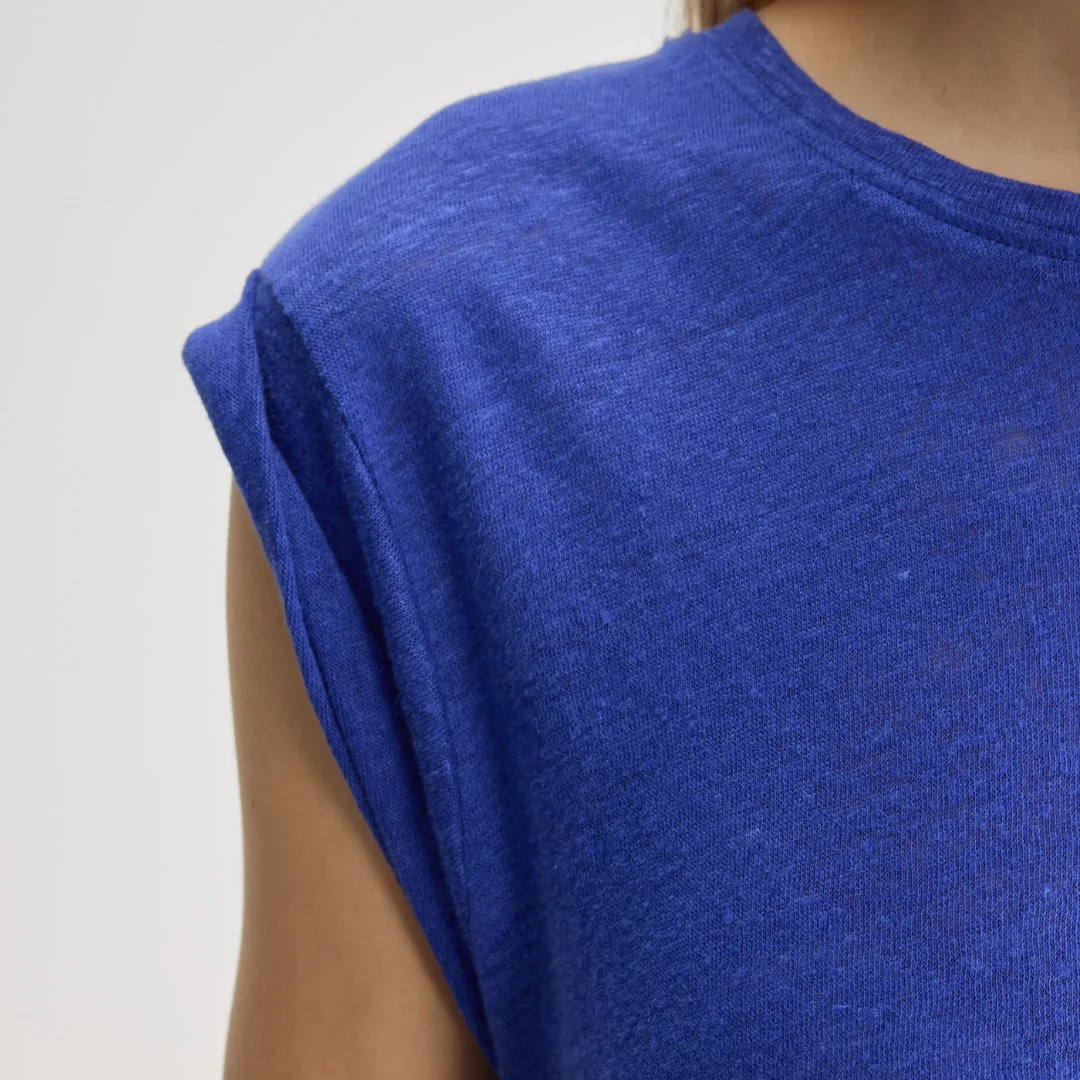 Vlyn Crewneck T-Shirt - Image 6